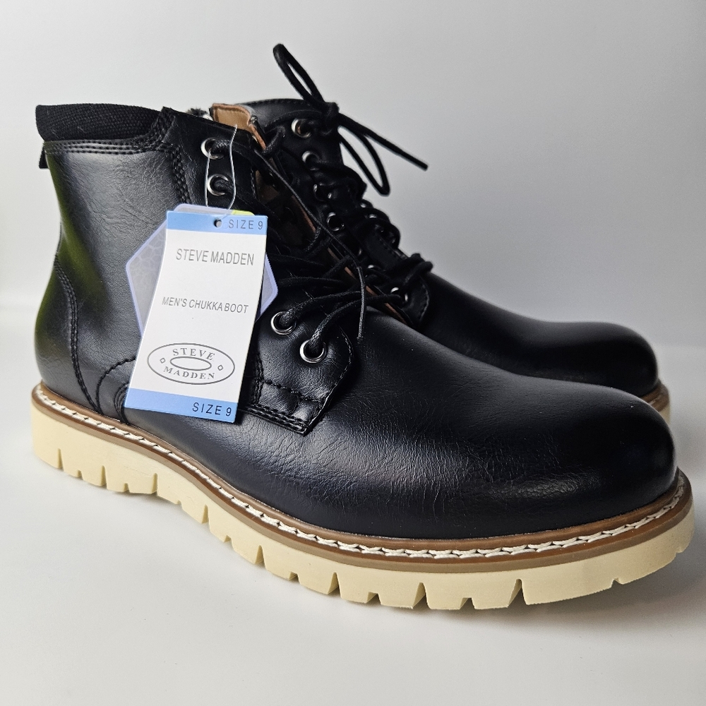 Steve Madden Men’s Black Chukka Boots  Lace-Up with Cream Lug Sole Size 9